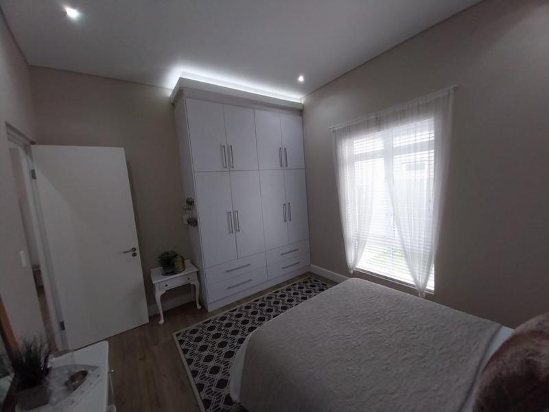 3 Bedroom Property for Sale in Kraaibosch Western Cape